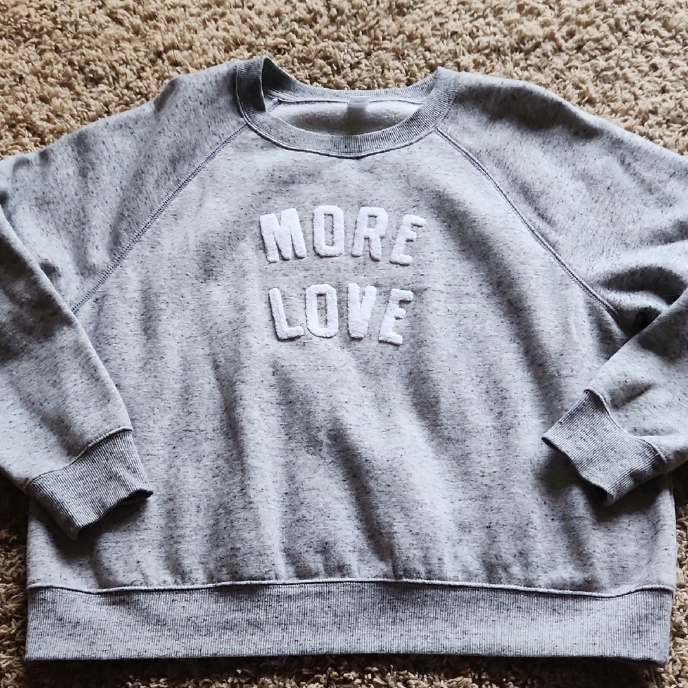 Old Navy Heathwr Gray 'More Love' Sweatshirt Womans Size Large